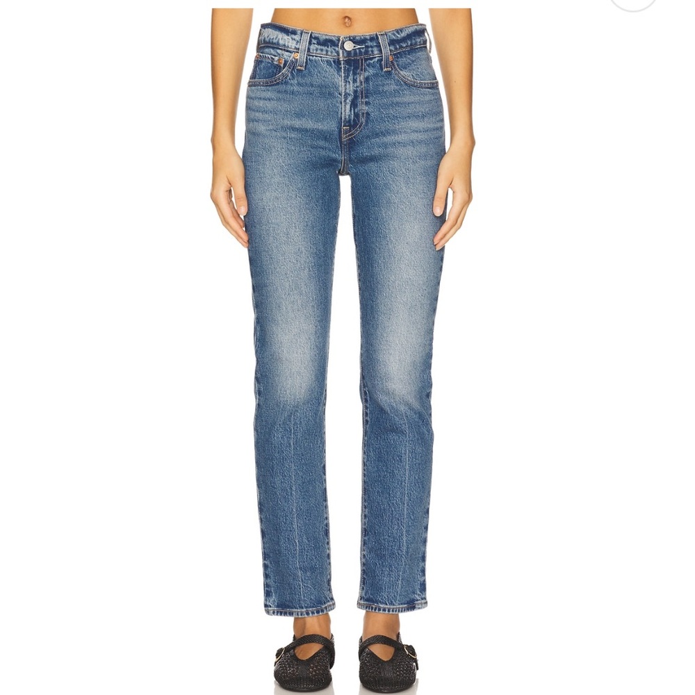 Levi's wedgie slim Straight Leg Jeans in Medium Blue Wash